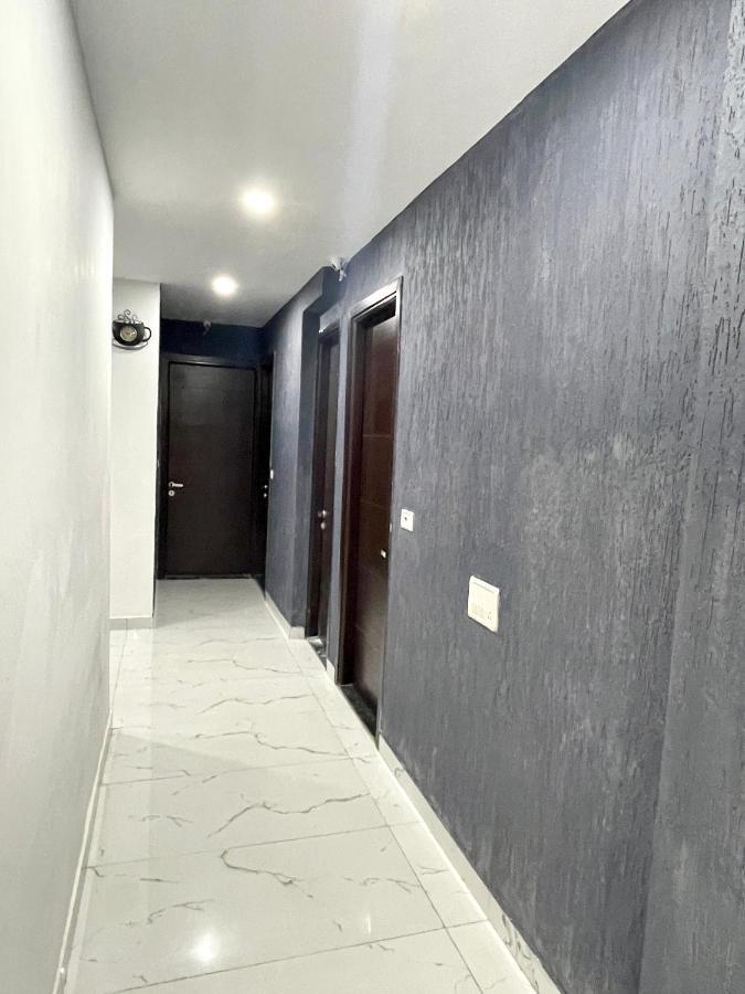 Lime Boutique B&B Gk-1 At Kailash Colony Metro , Greater Kailash Near Eros Hotel Nehru Place 뉴델리 외부 사진