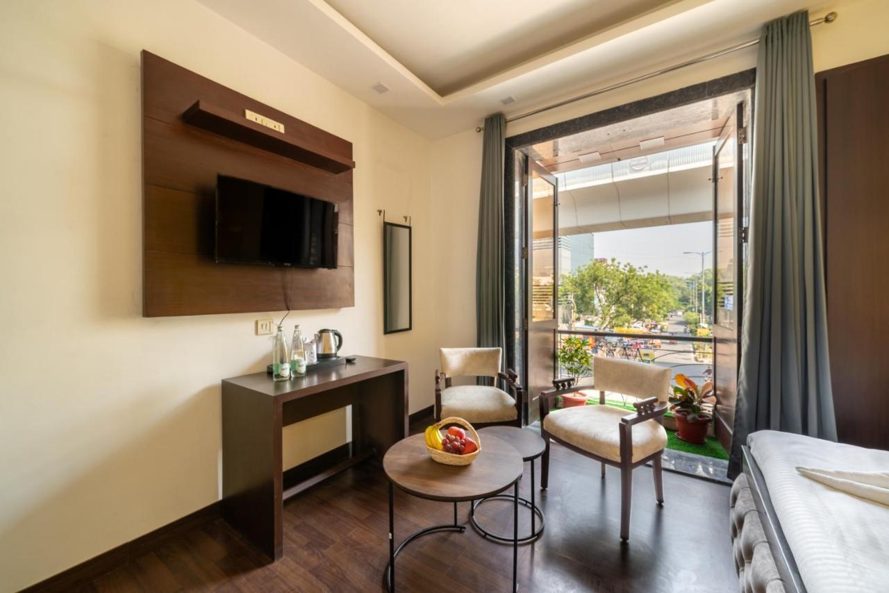 Lime Boutique B&B Gk-1 At Kailash Colony Metro , Greater Kailash Near Eros Hotel Nehru Place 뉴델리 외부 사진