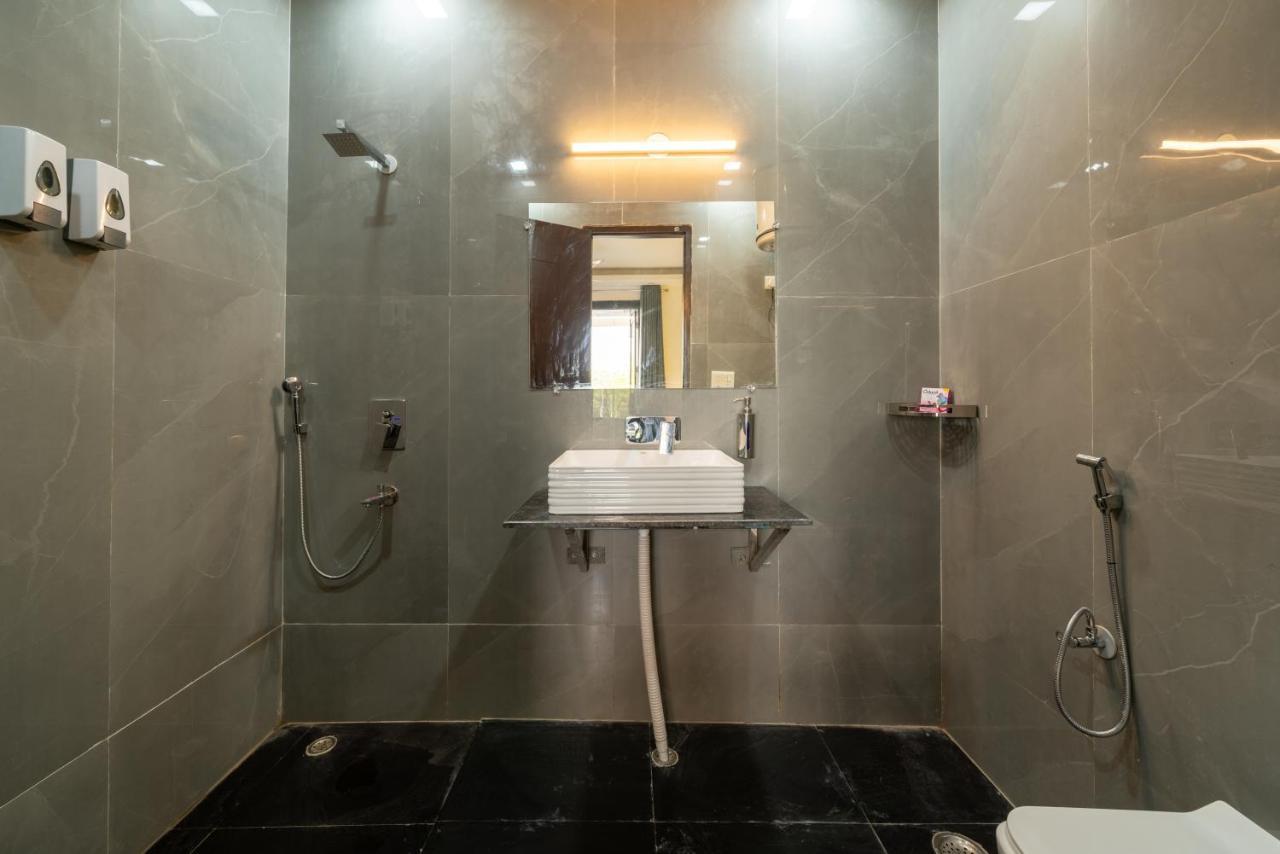 Lime Boutique B&B Gk-1 At Kailash Colony Metro , Greater Kailash Near Eros Hotel Nehru Place 뉴델리 외부 사진